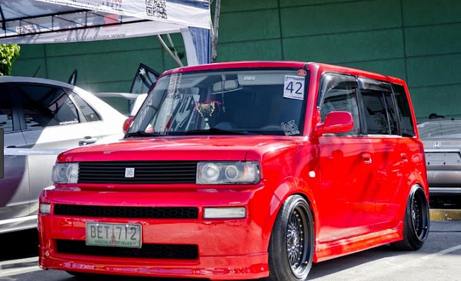 картинка Новые диски BBS RS R15 4X100/5X100 ET9 J9 черный мат + золотистые болтики магазин  StreetTuning 