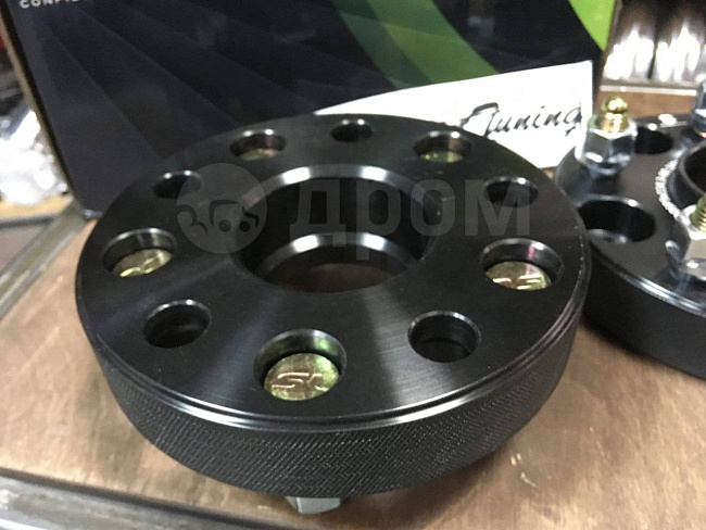 картинка Проставка Starleks 30 мм 5x127 14x1.5 цо 71,5 Black магазин  StreetTuning 