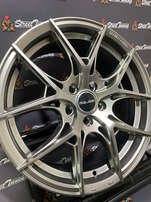 картинка Новые диски BBS R16 J7 ET40 5X100 HyperBlack магазин  StreetTuning 