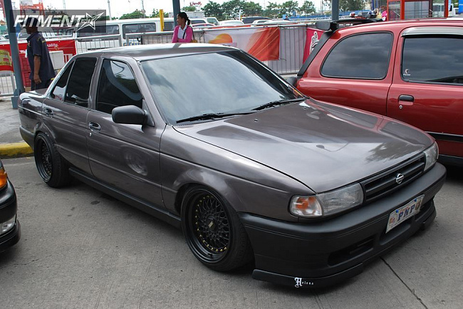 картинка Новые диски BBS RS R15 4X100/4X114,3 ET15 J8 черный мат + золотистые болтики магазин  StreetTuning 