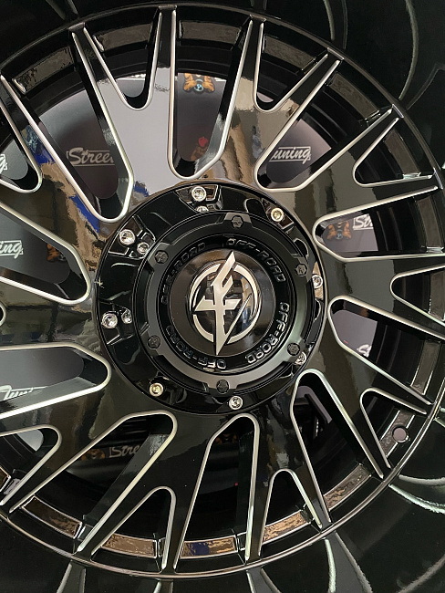 картинка Новые диски XF-OFF-ROAD R20 J10 ET-12 5X150/5X139.7 магазин  StreetTuning 