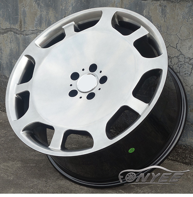 картинка Новые диски для Mercedes в стиле Maybach Replika s600 R20 5X112 ET35 J9,5 серебро магазин  StreetTuning 