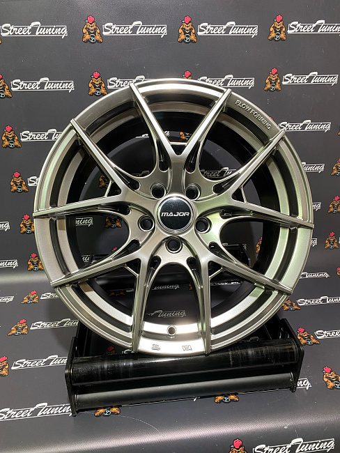 картинка Новые диски BBS R16 J7 ET40 5X100 HyperBlack магазин  StreetTuning 