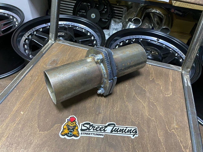 картинка Ремонтный комплект GTS с треугольными фланцами 63х63 мм, универсальный магазин  StreetTuning 