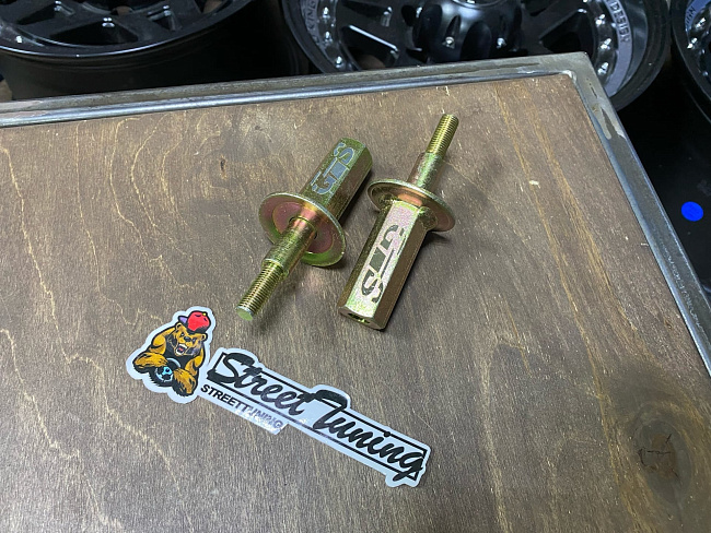 картинка Удлинители штока амортизатора ВАЗ 2101-07, Нива, передние + 60 мм магазин  StreetTuning 