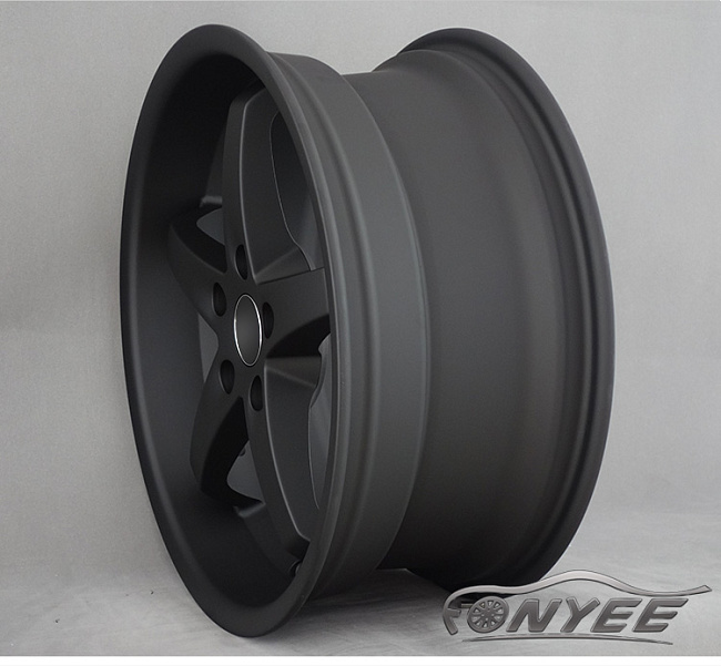 картинка Новые диски Fonyee Sports R18 J8 ET40 5x114,3 черный мат магазин  StreetTuning 