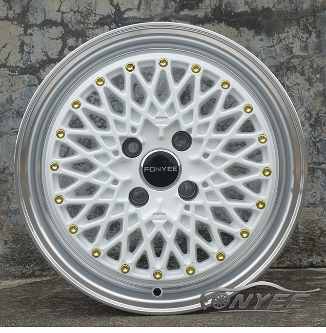 картинка Новые диски Fonyee 497 R15 4x100 ET28 J7,5 серебро + белый магазин  StreetTuning 