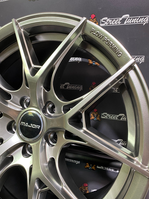 картинка Новые диски BBS R16 J7 ET40 5X100 HyperBlack магазин  StreetTuning 