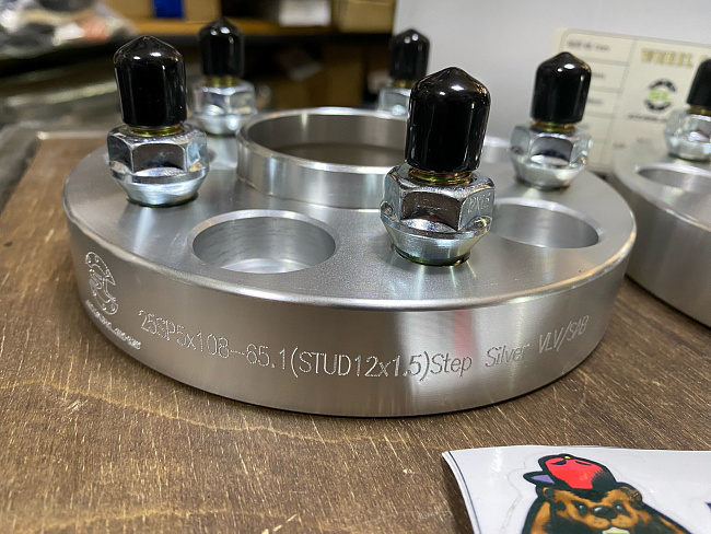 картинка Проставка Starleks 25 мм 5x108 12x1.5 цо 65.1 - Silver магазин  StreetTuning 