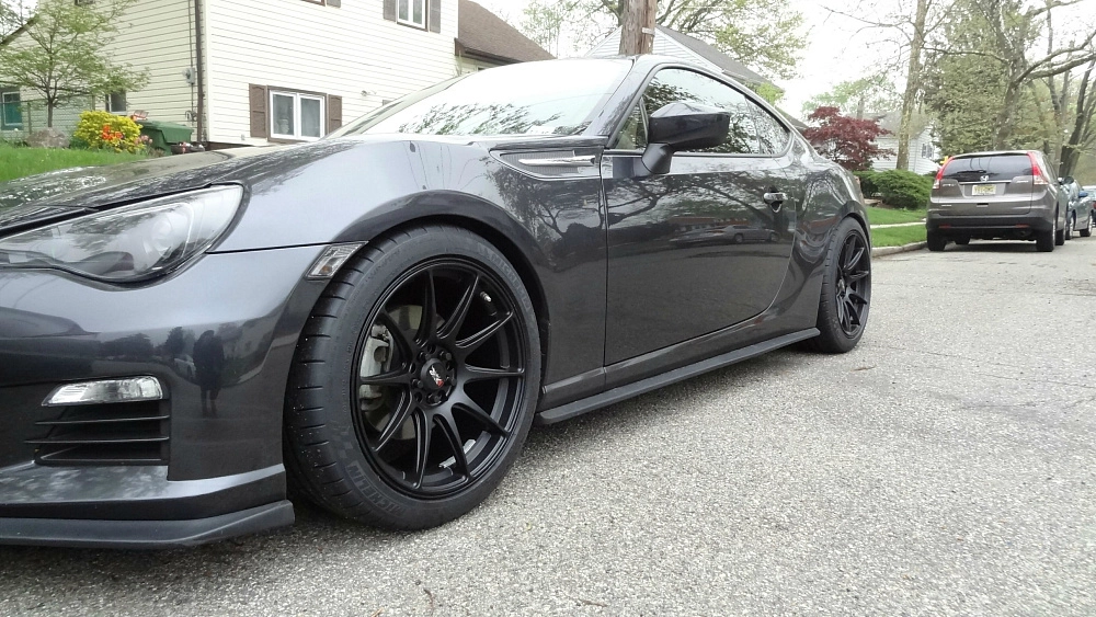 картинка Новые диски XXR 527 R17 5x114,3 ET25 J9,75, черные матовые от магазина  StreetTuning