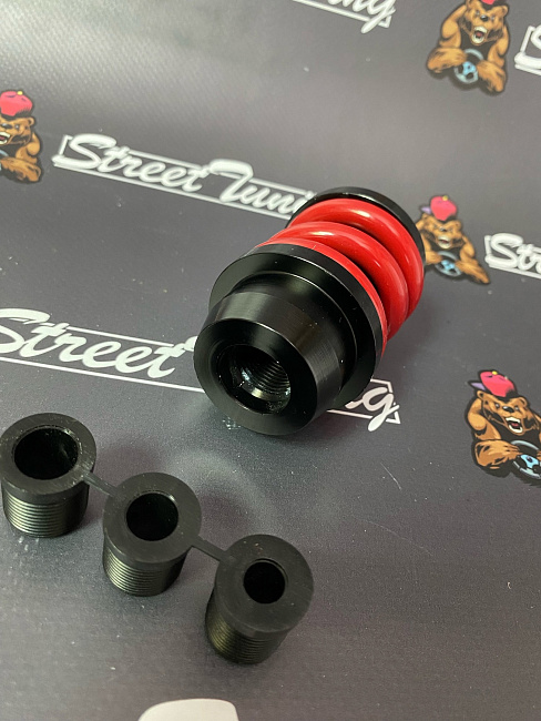 картинка Ручка КПП MOMO Springs в стиле койловера, черная, пружина красная магазин  StreetTuning 