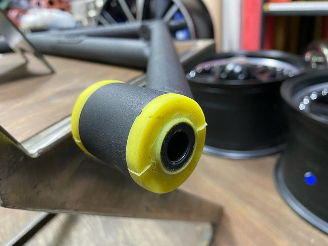 картинка А-образный рычаг ВАЗ 2101 - 2107 на полиуретане магазин  StreetTuning 