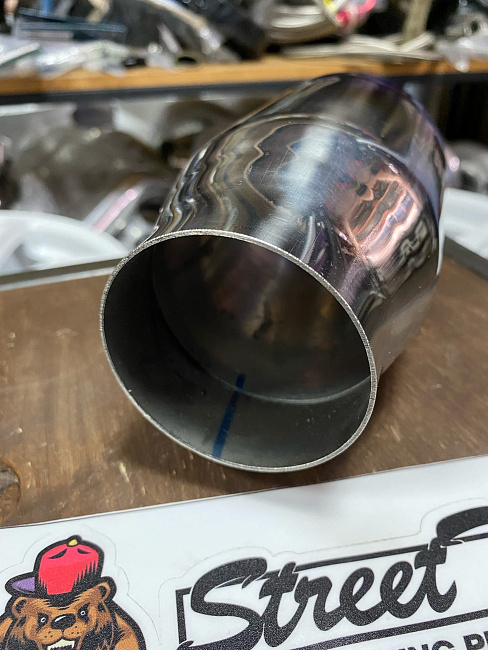 картинка Насадка на глушитель универсальная HKS style 63 мм - 89 мм магазин  StreetTuning 