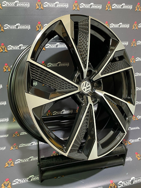 картинка Новые диски Audi RS6 Style Flow Forming R20 J8.5 ET35 5X114.3 магазин  StreetTuning 