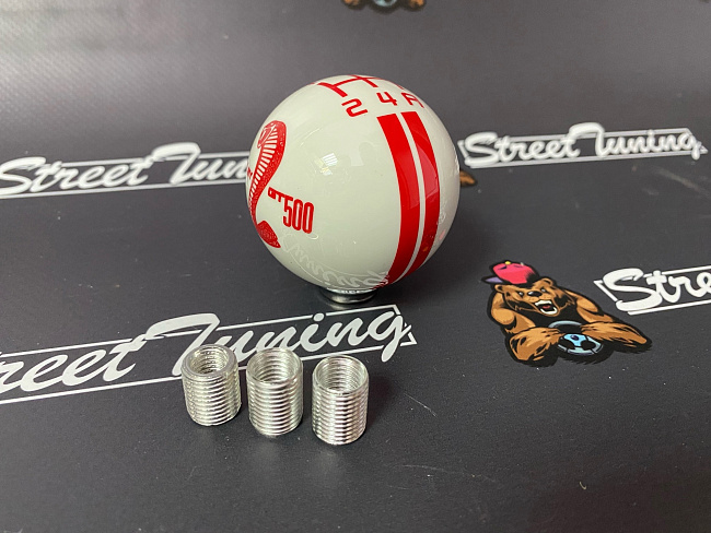 картинка Ручка кпп, Shelby GT500, 5 ступка. белая с красной схемой магазин  StreetTuning 