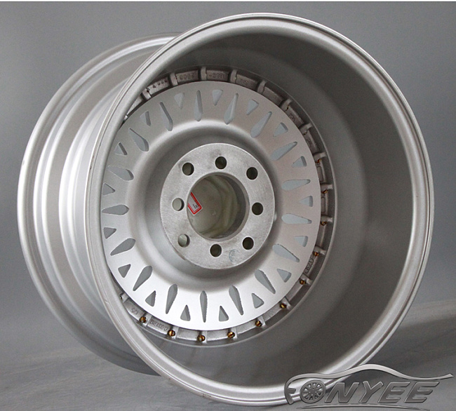 картинка Новые диски BBS RS R15 4X100/4X108 ET15 J8 серебро + золотистые болтики магазин  StreetTuning 