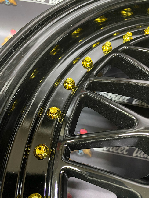 картинка Новые диски BBS RS R16 J6.5 ET30 4x100/114,3 Black Gloss магазин  StreetTuning 