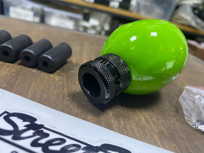 картинка Ручка КПП Ghost (призрак), цвет зеленый. магазин  StreetTuning 