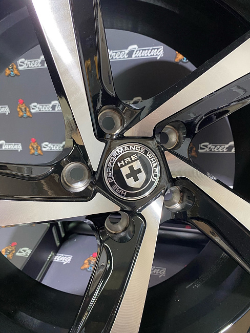 картинка Новые диски FF FW111 Flow Forming R18 J8 ET35 5X114.3 магазин  StreetTuning 