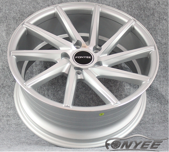 картинка Новые диски Vossen CVT-R Replica R17 5X112 ET42 J7,5 серебро магазин  StreetTuning 