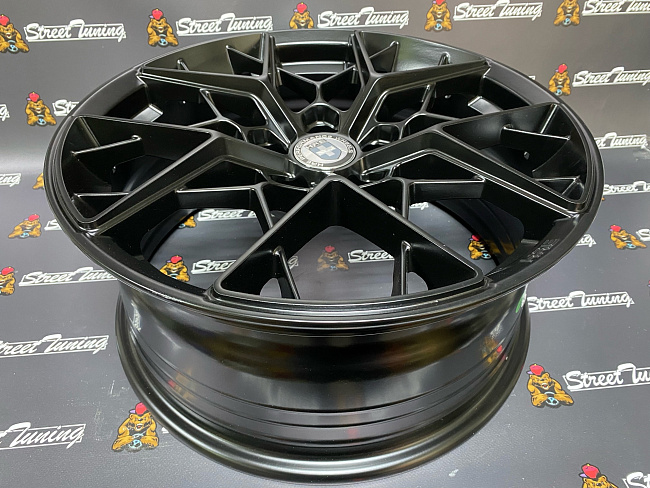 картинка Новые диски HRE FF10 R17 J7.5 ET35 5x108 Black Mat магазин  StreetTuning 