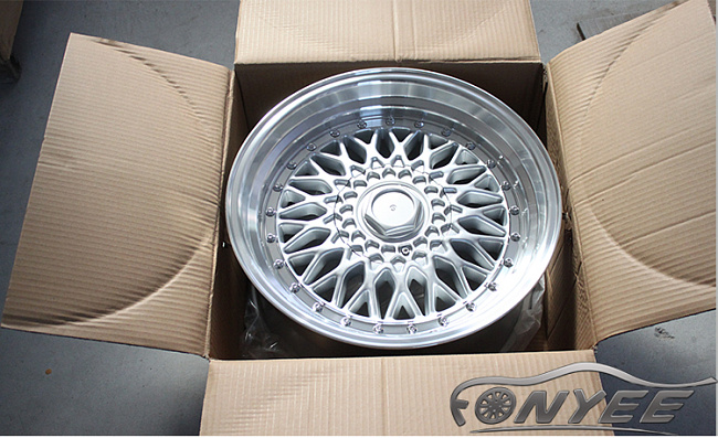 картинка Новые диски BBS RS R16 4X100/114,3 ET25 J8 серебро + полированная полка магазин  StreetTuning 