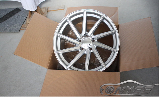 картинка Новые диски Vossen CVT-R Replica R16 5X108 ET38 J6,5 серебро магазин  StreetTuning 