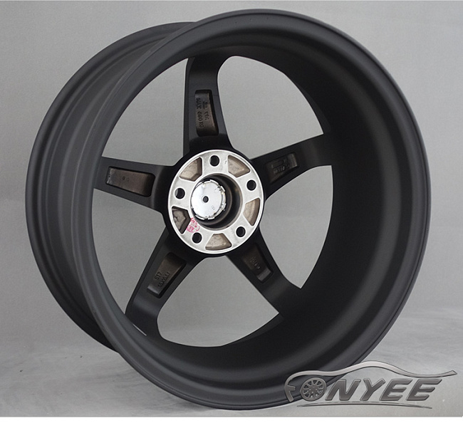 картинка Новые диски Fonyee Sports R18 J8 ET40 5x114,3 черный мат магазин  StreetTuning 