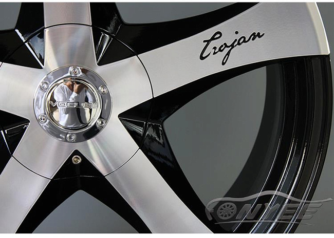 картинка Новые диски Sugarray Vogue 2 R18 5x105/5x115 ET35 J8 черный + серебро магазин  StreetTuning 