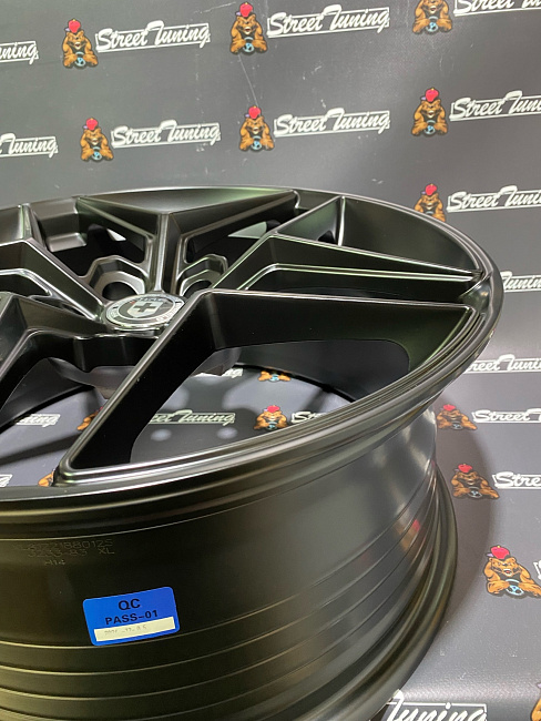 картинка Новые диски HRE FF11 Flow Forming R18 J8 ET35 5X108, Black Mat магазин  StreetTuning 