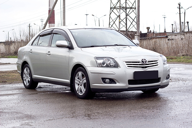 картинка Toyota Avensis 2003-2008 Накладки на передние фары (реснички) компл.-2 шт. магазин  StreetTuning 
