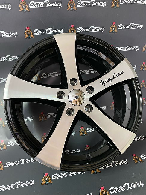 картинка Новые диски Sugarray Style R17 J7.5 ET35 5x114,3 магазин  StreetTuning 