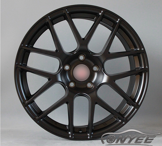 картинка Новые диски HRE P40SC Replika R18 5X114,3 ET38 J8,5, черные магазин  StreetTuning 