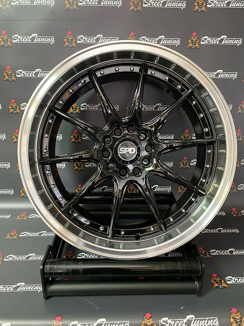 картинка Новые диски XXR R18 J8.5 ET35 5x114.3/5X112 Black+Silver магазин  StreetTuning 