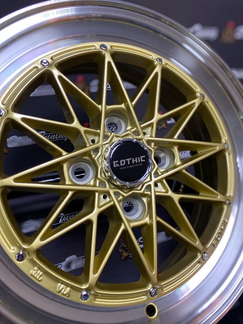 картинка Новые диски Work Equip R14 J5 ET15 4x100 Gold + Silver магазин  StreetTuning 