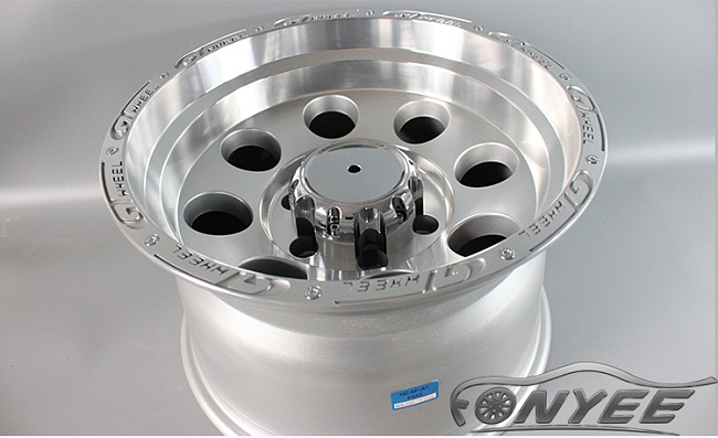 картинка Новые диски GT Wheel R16 5X139,7 ET-20 J8 серебряные магазин  StreetTuning 