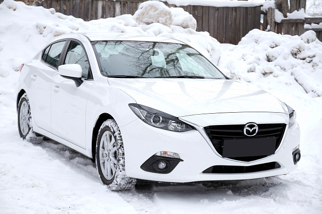 картинка Mazda 3 (седан) 2013-2016 (III дорестайлинг) Накладки на передние фары (реснички) магазин  StreetTuning 
