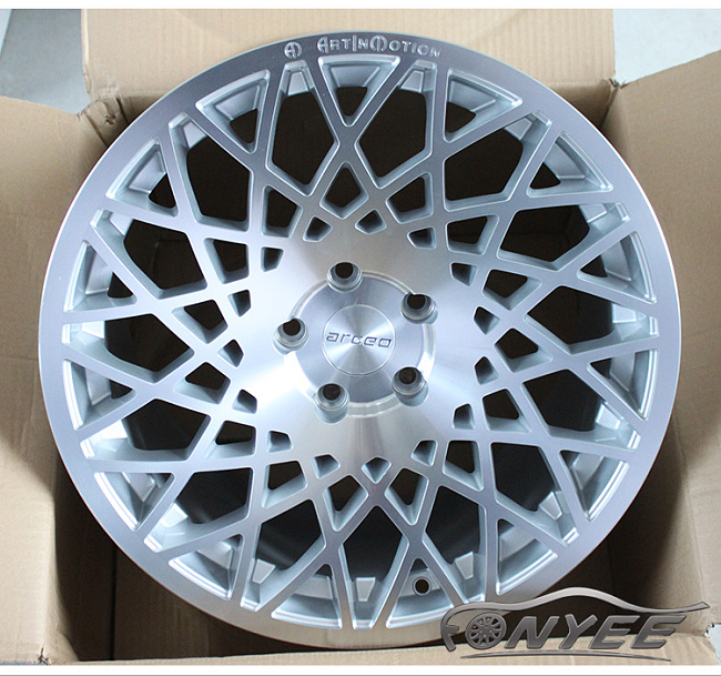 картинка Новые диски Art In Motion MA1 Cast R18 5x112 ET40 J8,5 серебристые магазин  StreetTuning 