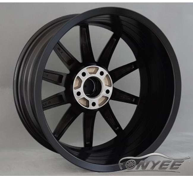 картинка Новые диски Mercedes AMG 10 Spoke R18 5x112 ET35 J9 черный глянец + серебристая полоса магазин  StreetTuning 