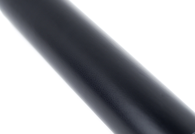 картинка Виниловая пленка под кожу, черного  цвета магазин  StreetTuning 