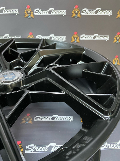 картинка Новые диски HRE FF10 R17 J7.5 ET35 5x108 Black Mat магазин  StreetTuning 