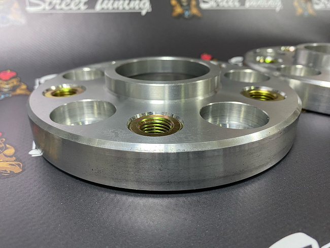 картинка Проставка Starleks 20 мм 5x112, FUT14x1.5 цо 66,6 РФ магазин  StreetTuning 