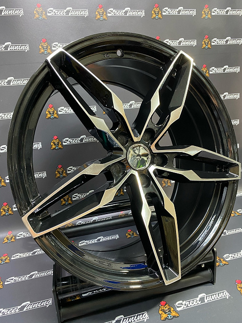 картинка Новые диски Inforged R19 J8.5 ET38 5x108 Black + Silver магазин  StreetTuning 