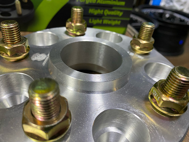 картинка Проставка Starleks 30 мм 5x114,3 12x1.5 цо 60,1 - РФ магазин  StreetTuning 