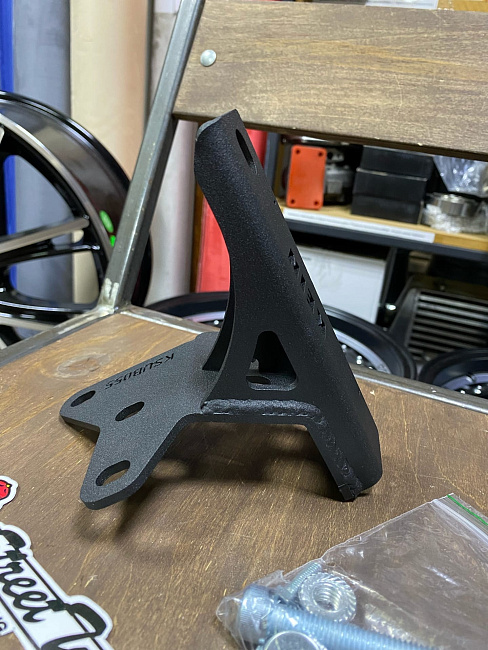 картинка Упор ГТЦ Subaru Impreza GG/GD , Forester SG с правым рулем, черный магазин  StreetTuning 