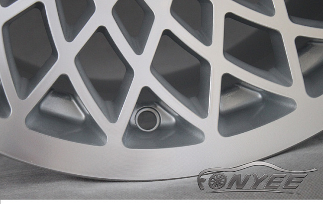 картинка Новые диски Stuttgart STX R15 4X100 ET25 J8, серебристые магазин  StreetTuning 