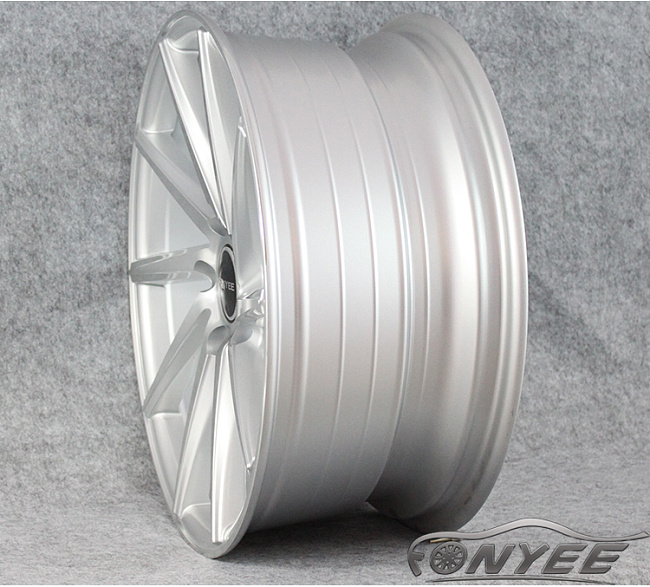 картинка Новые диски Vossen CVT-R Replica R17 5X112 ET42 J7,5 серебро магазин  StreetTuning 