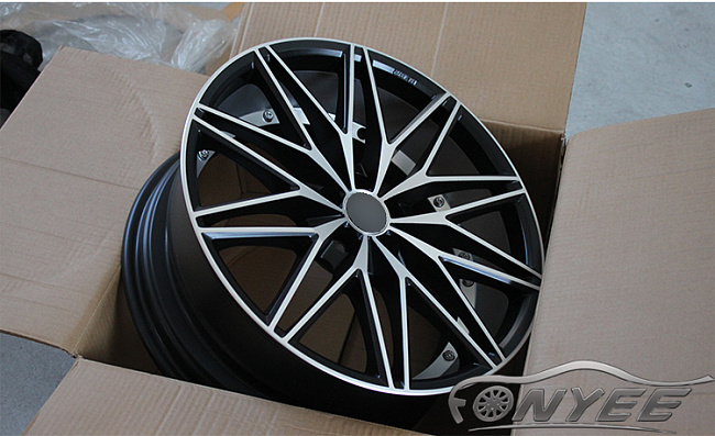 картинка Новые диски Fonyee R18 J8 ET+35 5x120 черные + серебро магазин  StreetTuning 