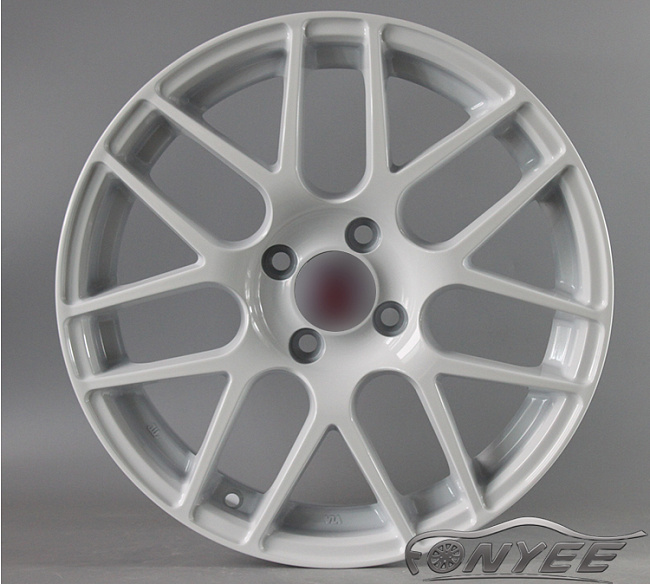 картинка Новые диски HRE P40SC Replika R18 5X114,3 ET38 J8,5, белые магазин  StreetTuning 