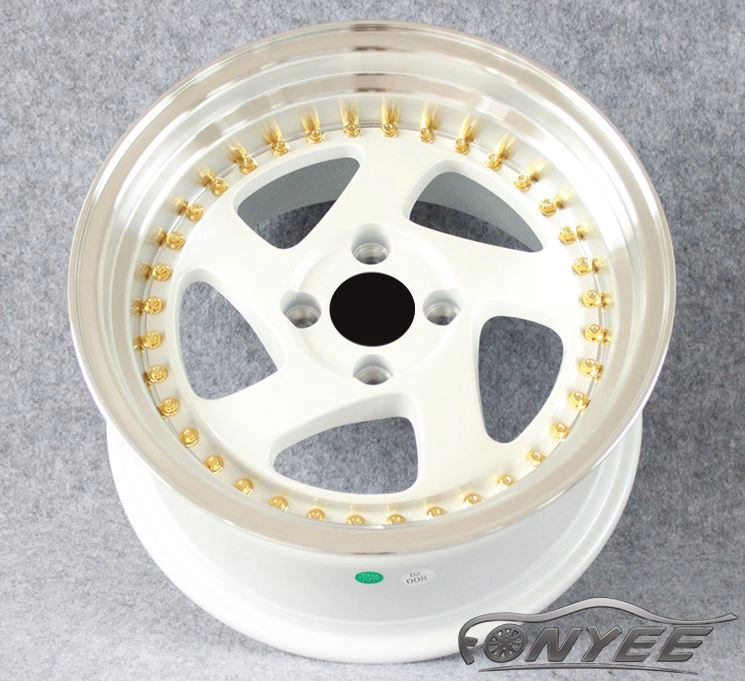 картинка Новые диски Rotiform TMB Flat R15 4х100 ET25 J8,5 белый глянец + полированная полка от магазина  StreetTuning